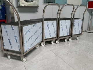 Xưởng gia công xe đẩy inox theo yêu cầu uy tín, giá rẻ tại TPHCM