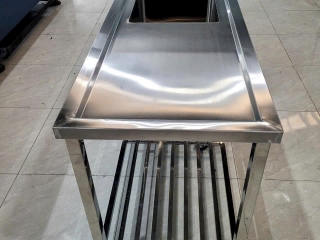 Ưu điểm khi gia công tủ inox cho bếp công nghiệp tại Nhật Minh