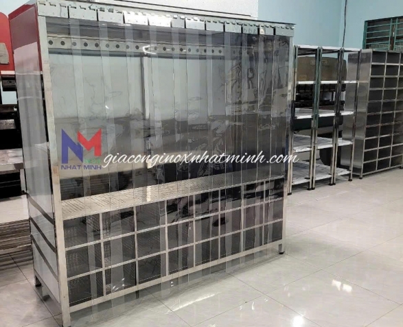 Tủ treo áo quần phòng sạch inox 304 chất lượng cao