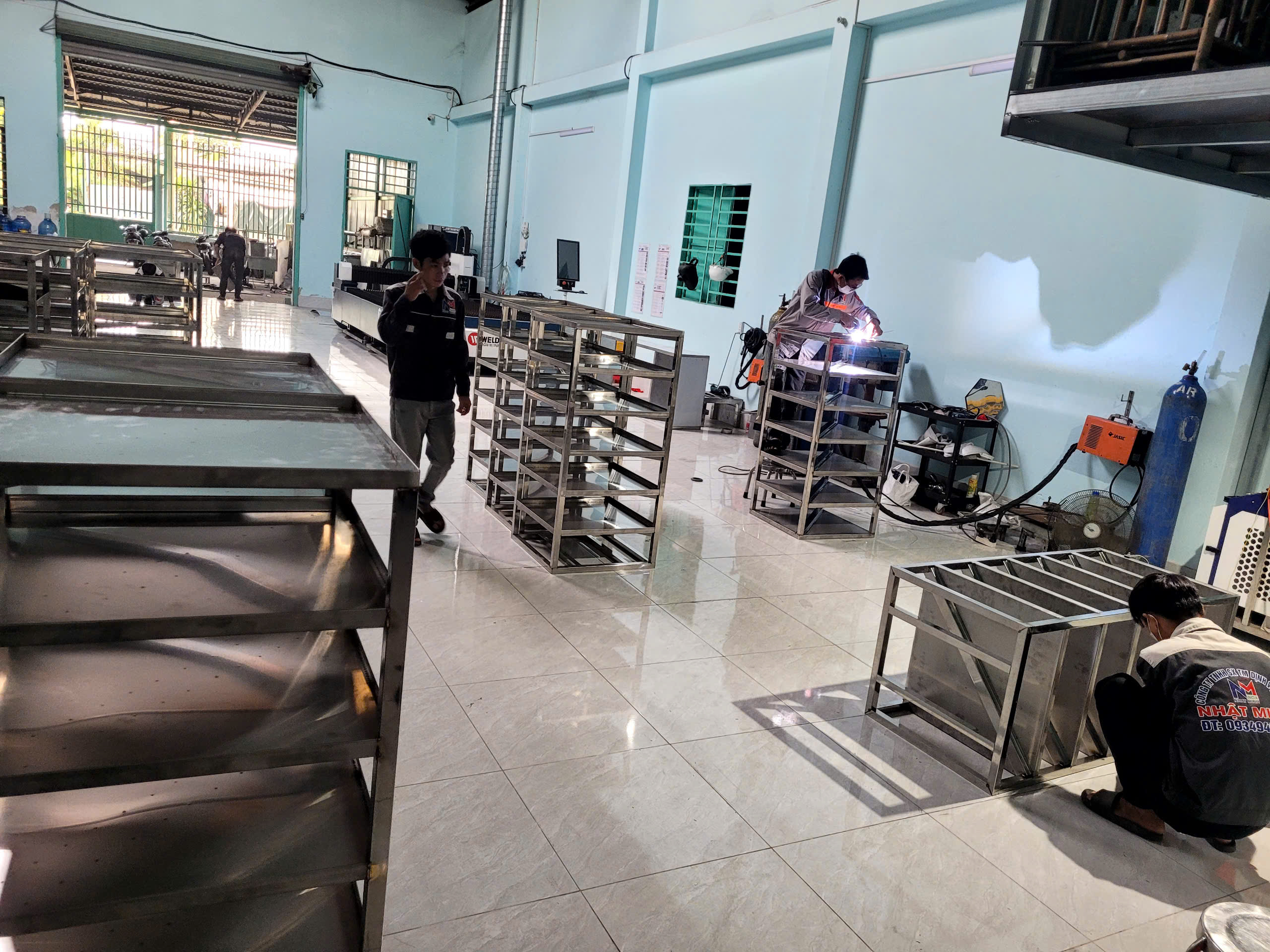 gia công inox theo yêu cầu