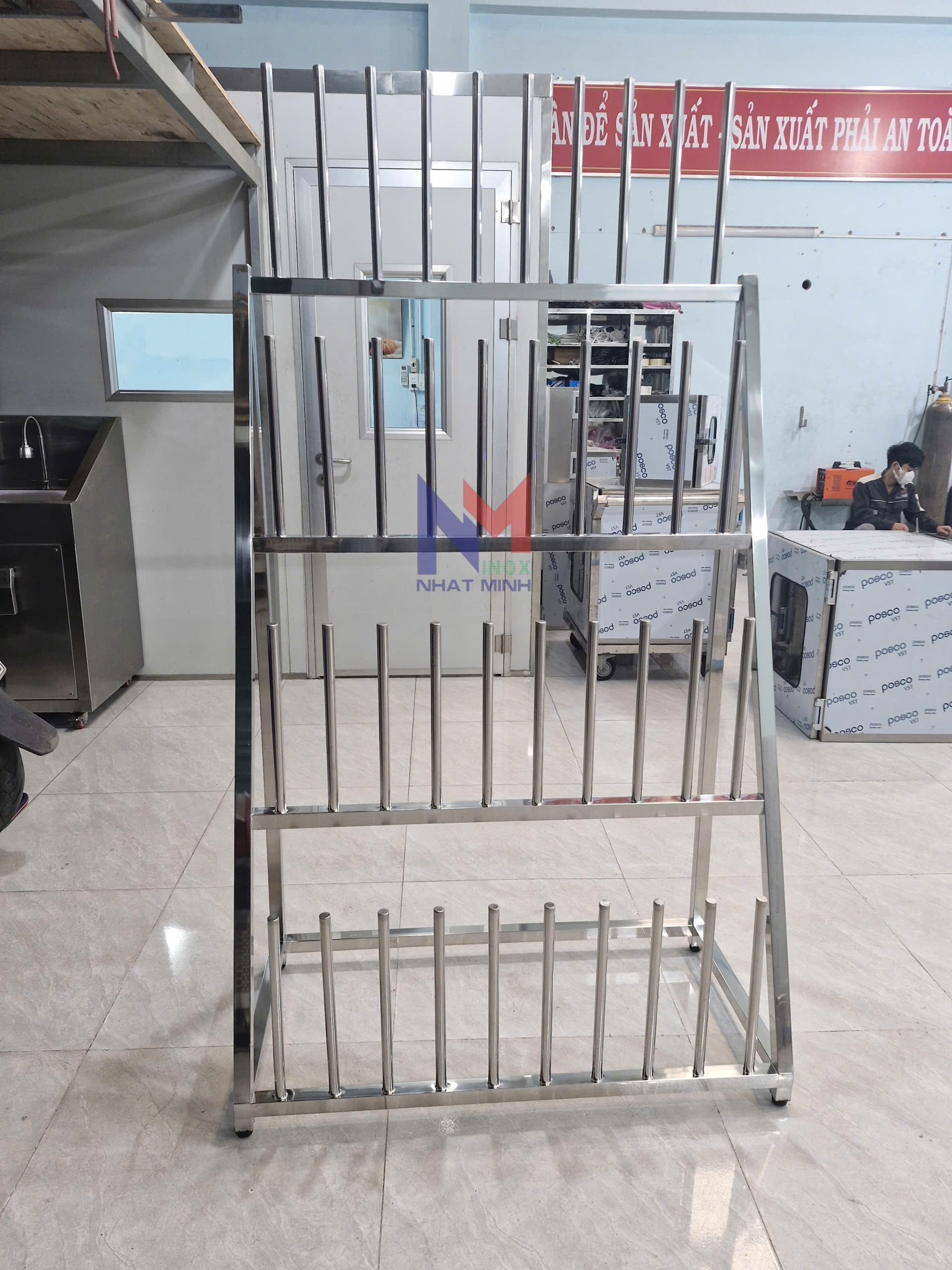 Kệ treo ủng 20 đôi