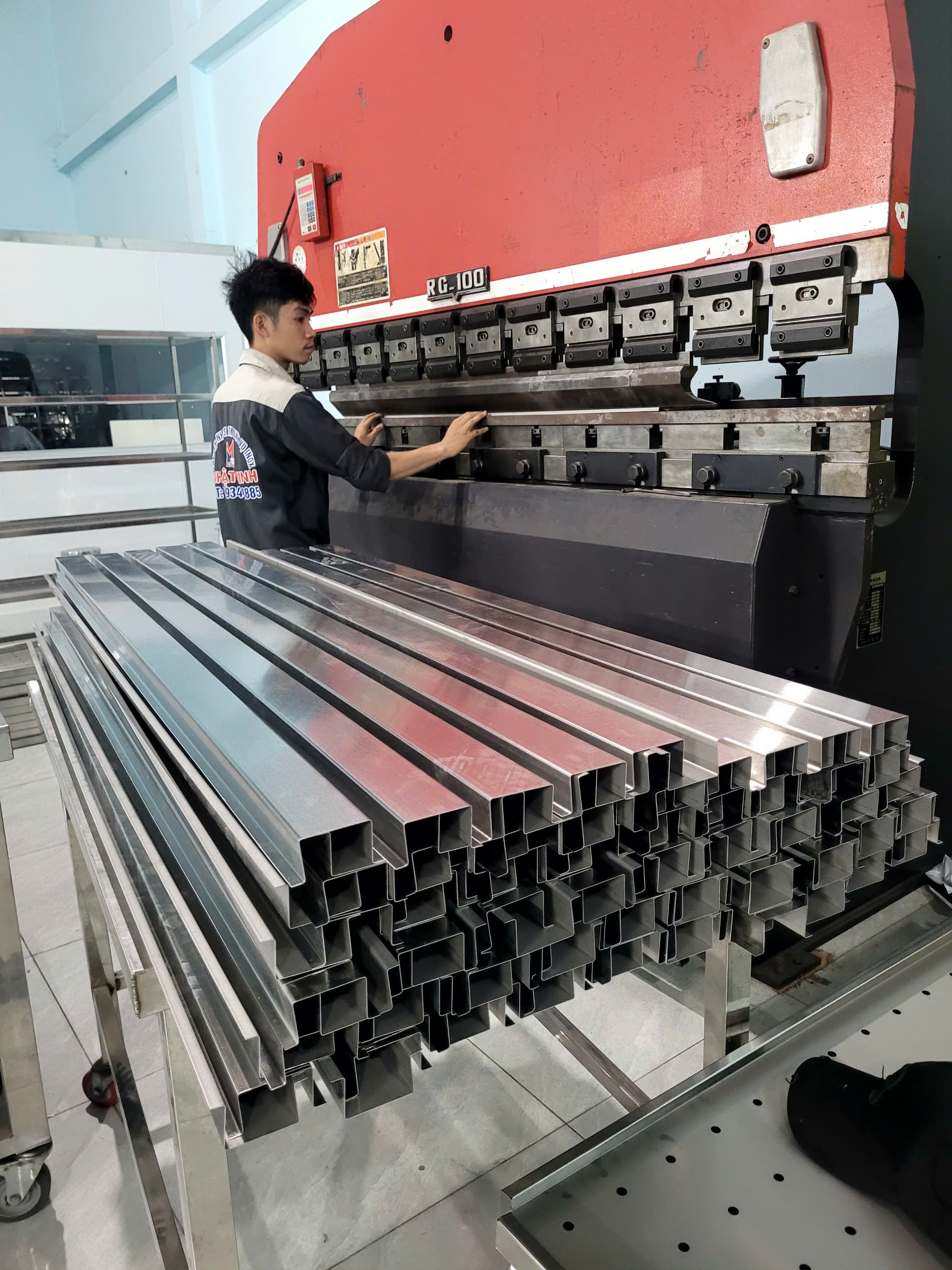 Gia công inox theo yêu cầu