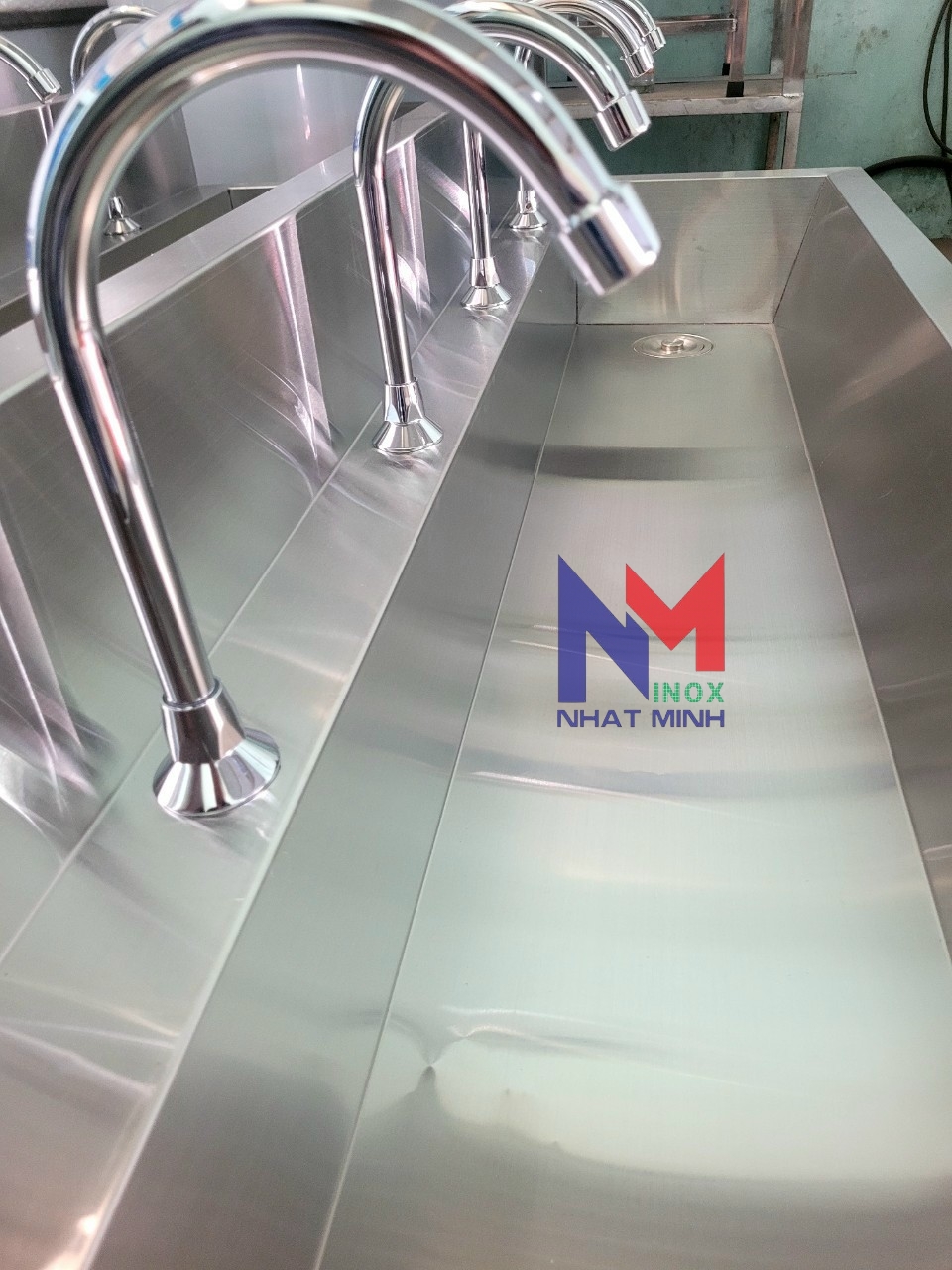 Máng rửa tay inox công nghiệp