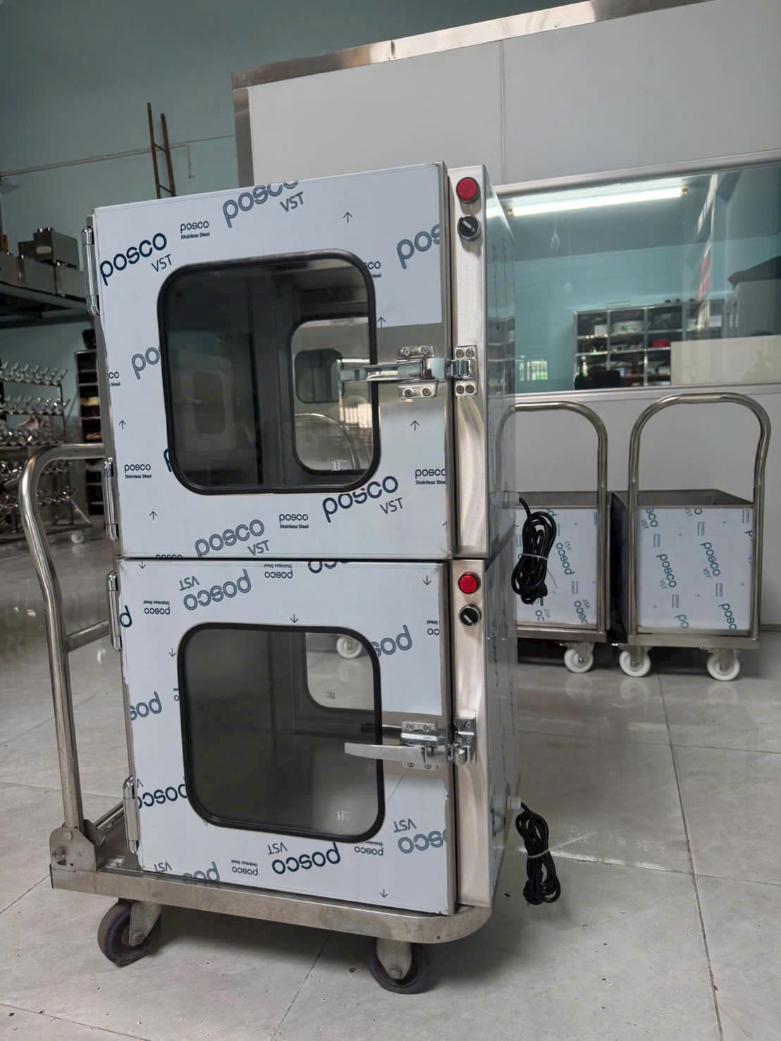 Passbox khóa điện