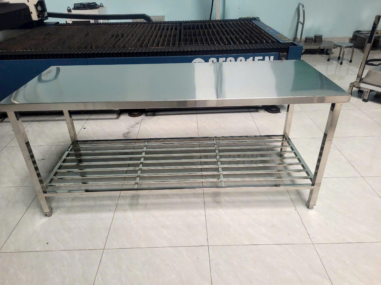 Bàn ăn inox 304 theo yêu cầu