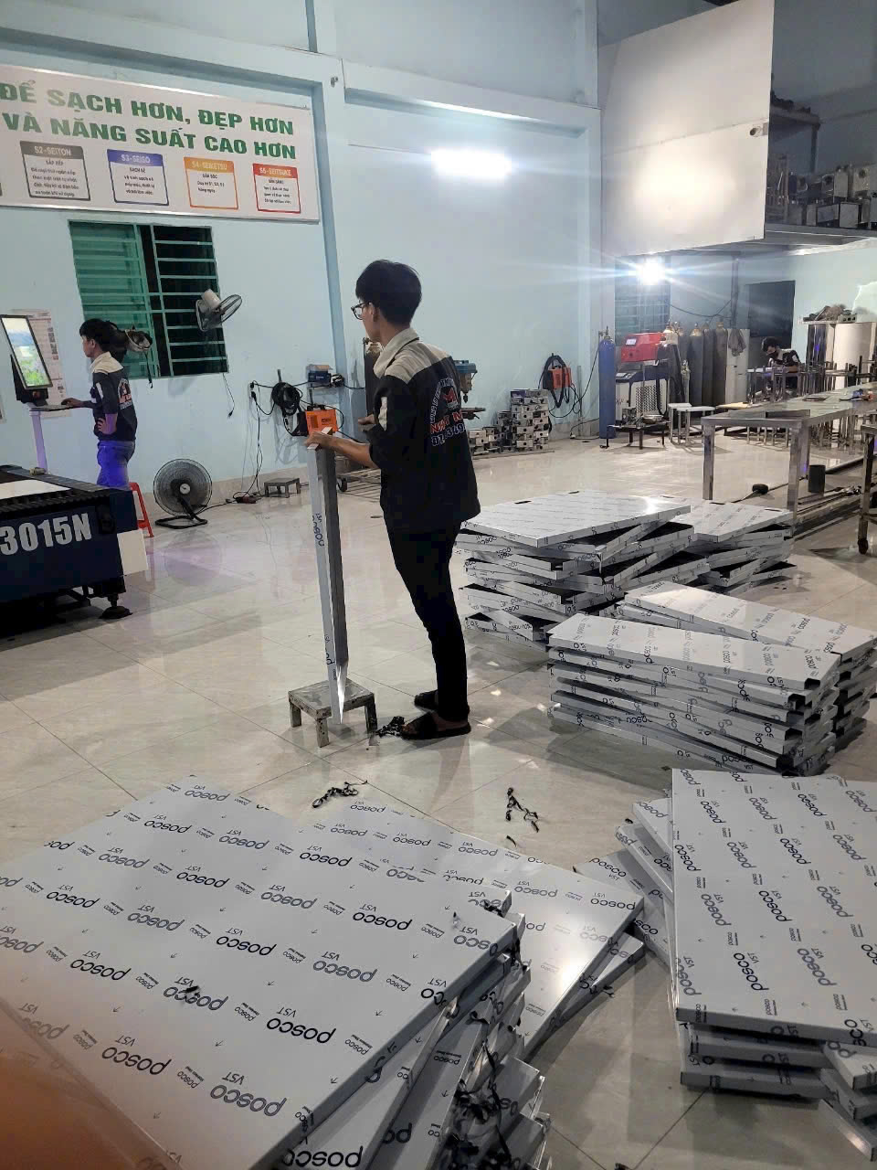 Tủ treo áo quần phòng sạch