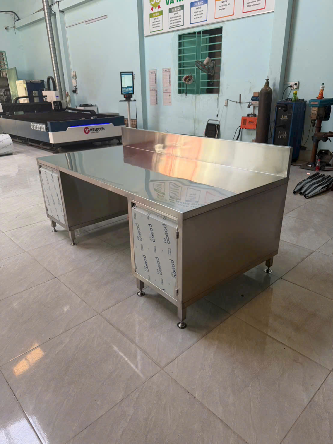 Bàn thao tác inox 304 phòng sạch