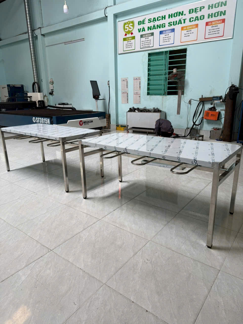 Bàn ăn công nhân inox 304