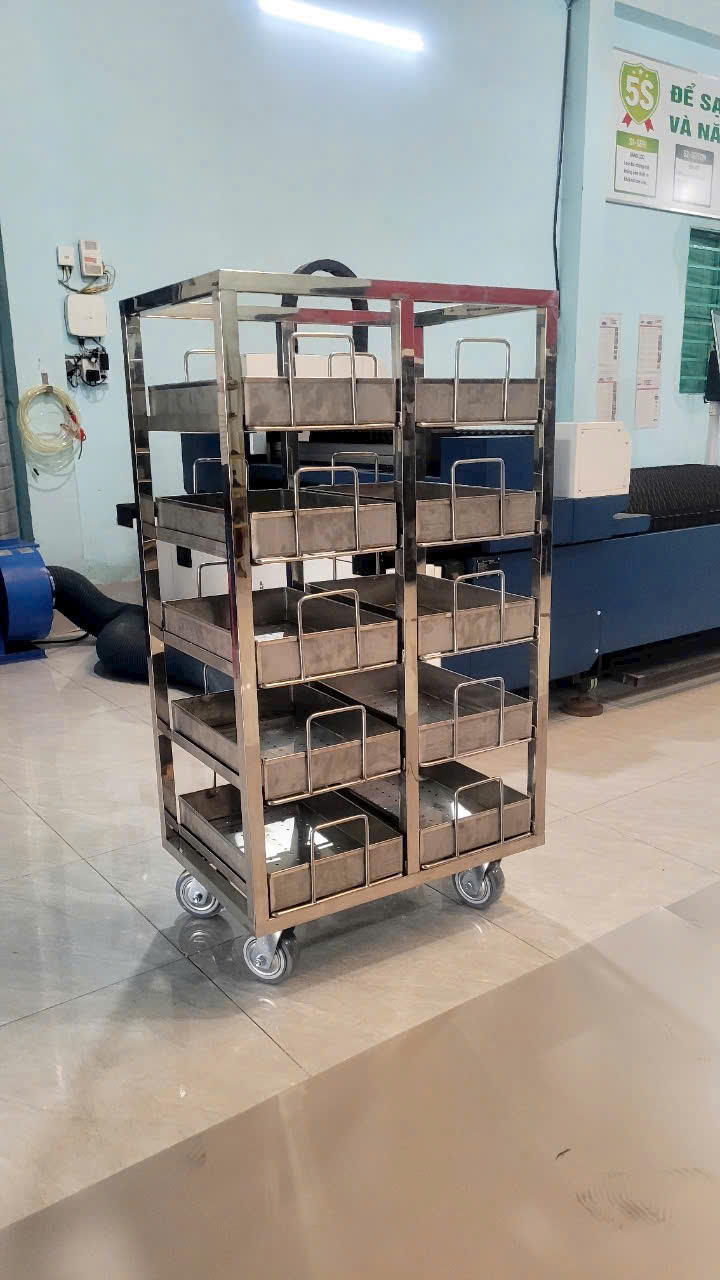 Kệ inox có bánh xe đẩy