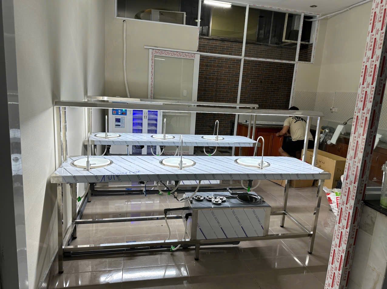 Bàn tuần hoàn yến inox 304