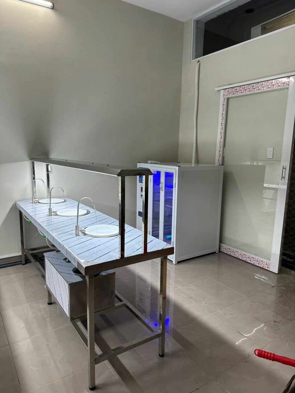 Bàn tuần hoàn yến inox 304