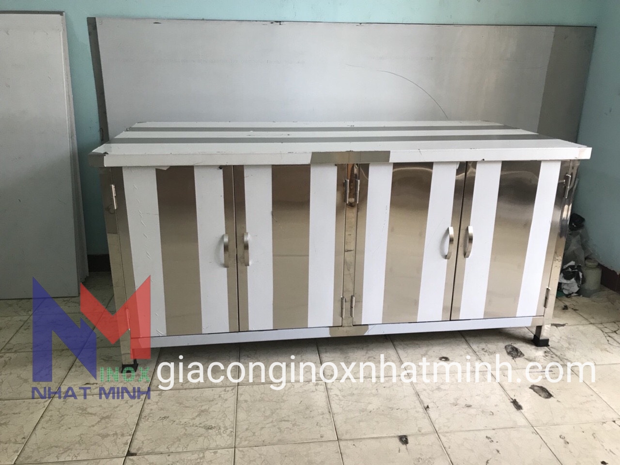 Tủ inox 2 tầng 201