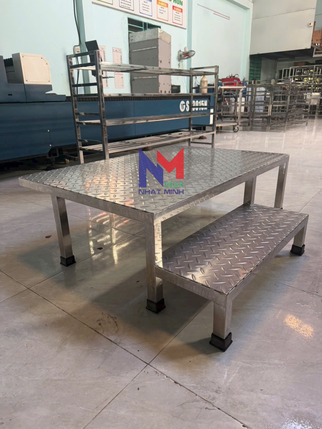 Bậc 2 cấp dập gân chống trơn tb26