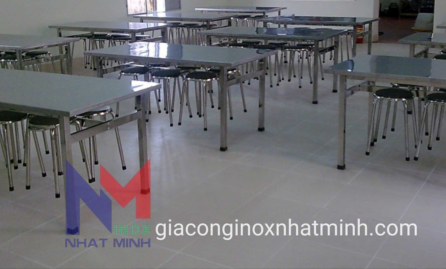 bàn ghế ăn inox